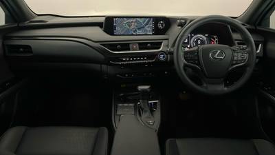 2022 LEXUS UX250H interior