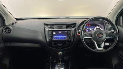 2021 NISSAN NAVARA interior