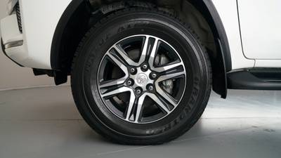 2020 TOYOTA FORTUNER gallery