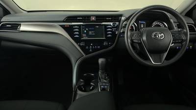 2019 TOYOTA CAMRY interior