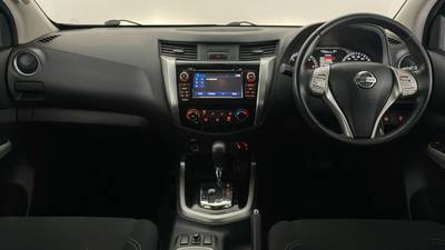 2018 NISSAN NAVARA interior