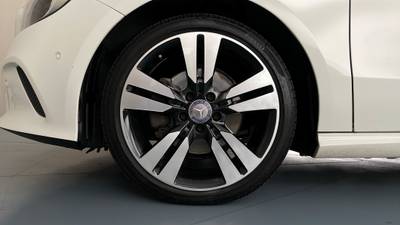 2016 MERCEDES-BENZ A200 gallery