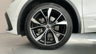 2023 VOLKSWAGEN TIGUAN gallery