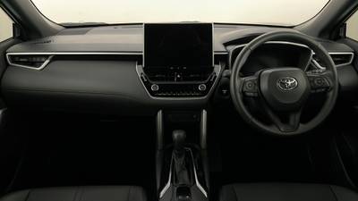 2024 TOYOTA COROLLA CROSS interior