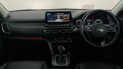 2020 KIA SELTOS interior