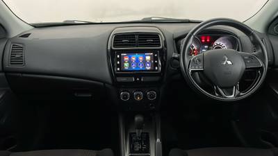 2017 MITSUBISHI ASX interior