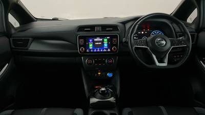 2021 NISSAN LEAF interior