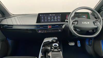 2022 KIA EV6 interior