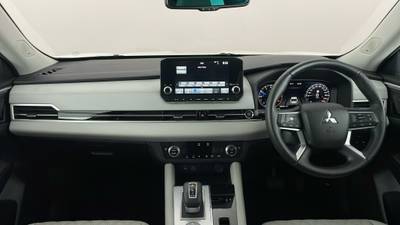 2022 MITSUBISHI OUTLANDER interior