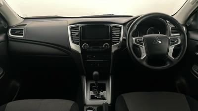 2023 MITSUBISHI TRITON interior