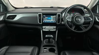 2021 GWM UTE interior