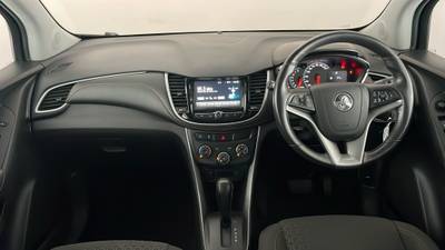 2017 HOLDEN TRAX interior