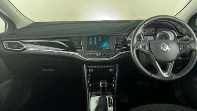 2017 HOLDEN ASTRA interior