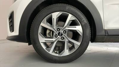 2022 KIA STONIC gallery