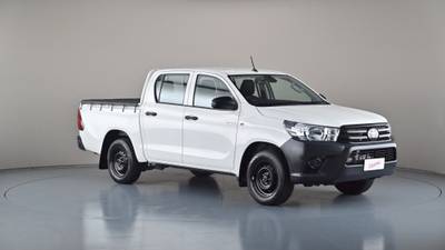 2021 TOYOTA HILUX