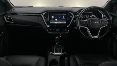 2021 Isuzu D-MAX interior