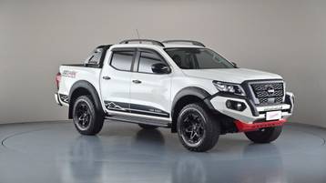 2022 NISSAN NAVARA