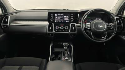 2020 KIA SORENTO interior
