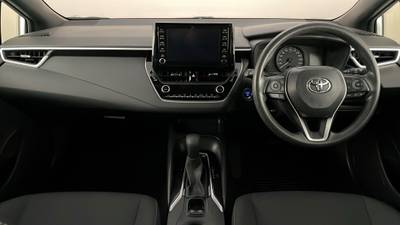 2021 TOYOTA COROLLA interior