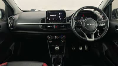 2022 KIA PICANTO interior