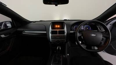 2015 FORD FALCON interior