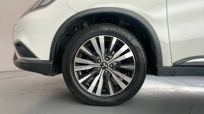 2019 MITSUBISHI OUTLANDER gallery