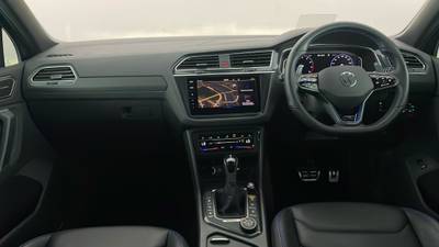 2022 VOLKSWAGEN TIGUAN interior