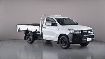 2025 TOYOTA HILUX