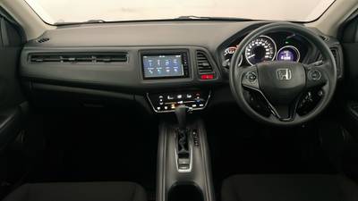 2018 HONDA HR-V interior