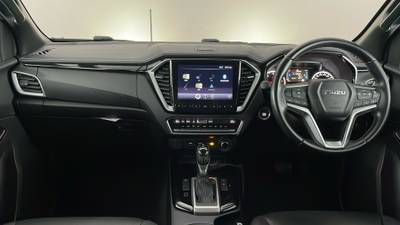 2021 ISUZU D-MAX interior