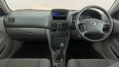 2000 TOYOTA COROLLA interior
