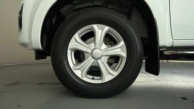 2017 ISUZU D-MAX gallery