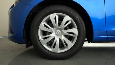 2018 MAZDA 2 gallery