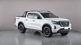 2021 NISSAN NAVARA