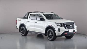 2021 NISSAN NAVARA