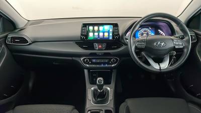 2020 HYUNDAI I30 interior