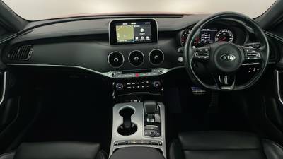 2017 KIA STINGER interior