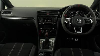 2016 VOLKSWAGEN GOLF interior