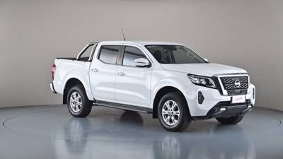 2021 NISSAN NAVARA