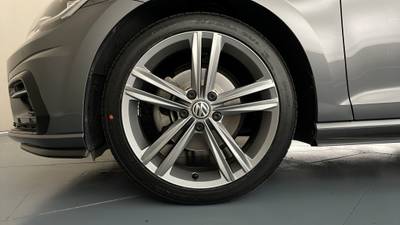 2017 VOLKSWAGEN GOLF gallery