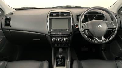 2022 MITSUBISHI ASX interior