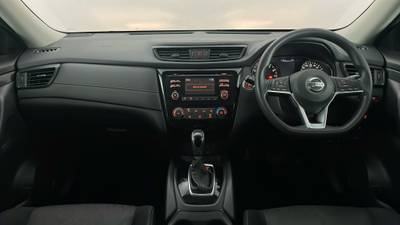 2017 NISSAN X-TRAIL interior