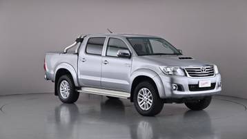 2015 TOYOTA HILUX