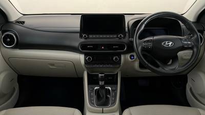 2021 HYUNDAI KONA interior