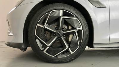 2024 BYD SEAL gallery