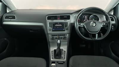2016 VOLKSWAGEN GOLF interior