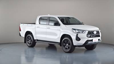 2024 TOYOTA HILUX