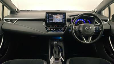 2020 TOYOTA COROLLA interior