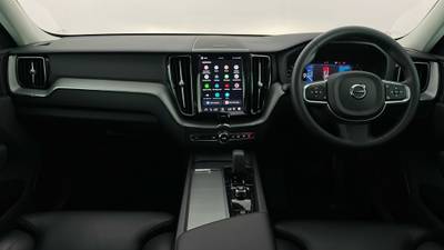 2023 VOLVO XC60 interior