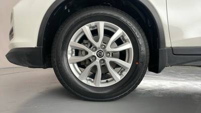 2018 NISSAN X-TRAIL gallery